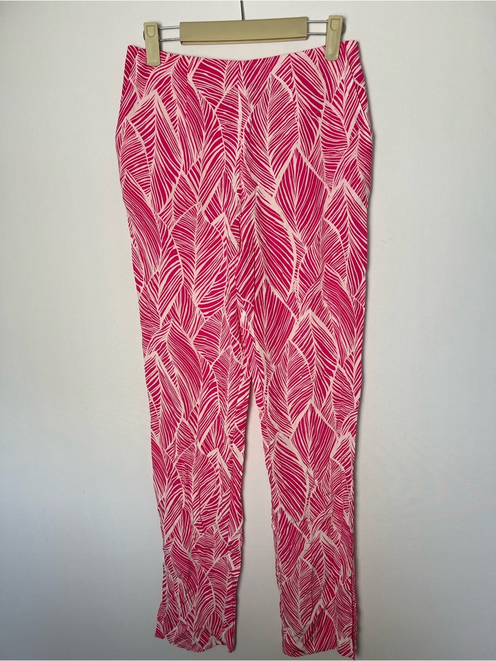 Lovers and Friends Revolve Makena Fuchsia Leaf Print Pants XS Pink Ankle Slit - Picture 4 of 13